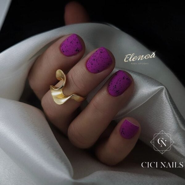 empathic – cici nails trajni lak u ljubičastoj nijansi