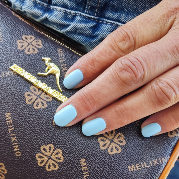 arctic ledeno plava pastelna nijansa cici nails plavi trajni lak