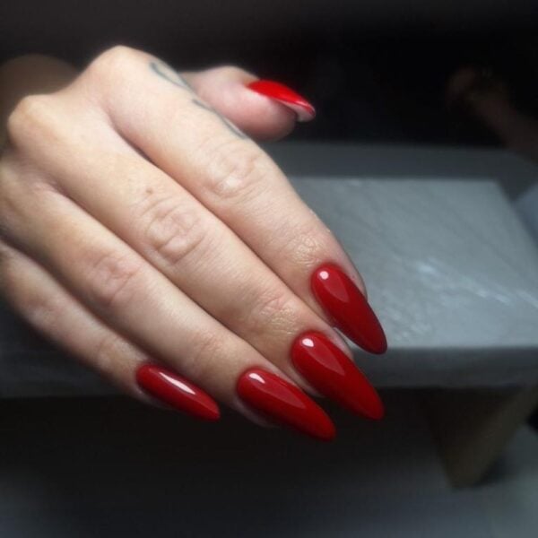 192 gleaming red crvena nijansa trajnog laka s visokim sjajem cici nails