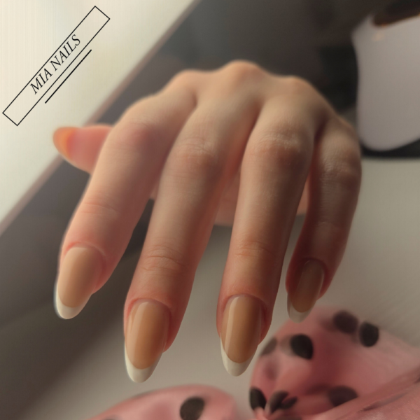 cream caramel nude gradivni gel cici nails