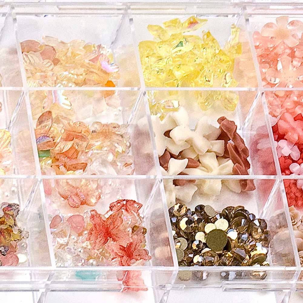 mramorni mix ukrasa za nokte – elegancija u svakom detalju