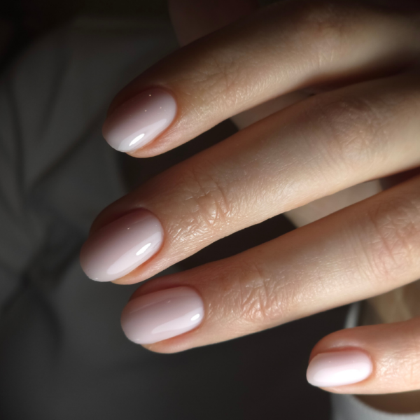 hard biab moon kiss idealan izbor za ojačane, ženstvene nokte cici nails gel lak