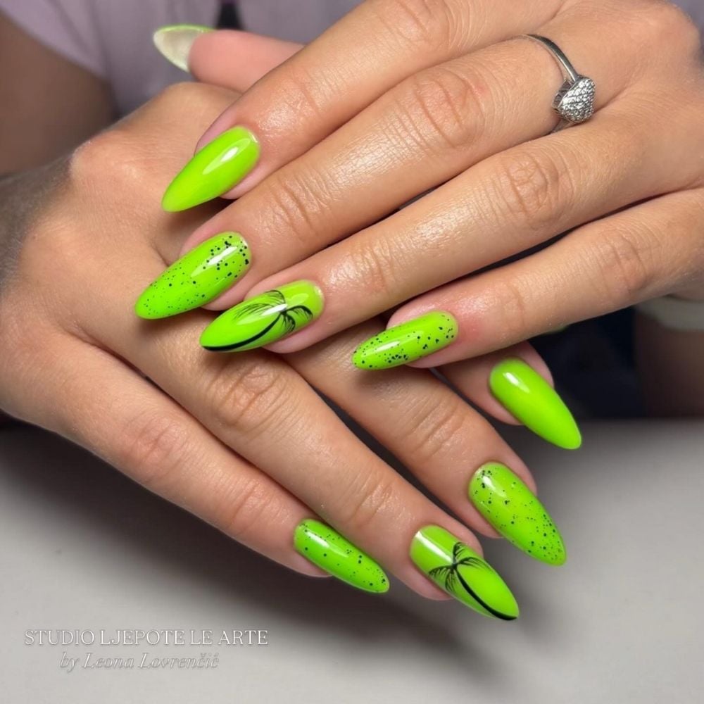 79 electric lime 8ml – neon limeta zeleni trajni lak