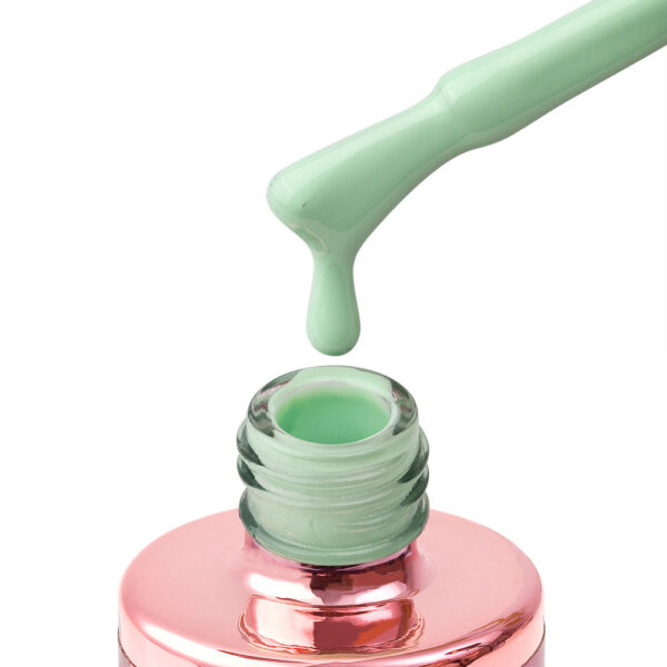 62 fredo 8ml – trajni lak u mentol zelenoj nijansi cici nails