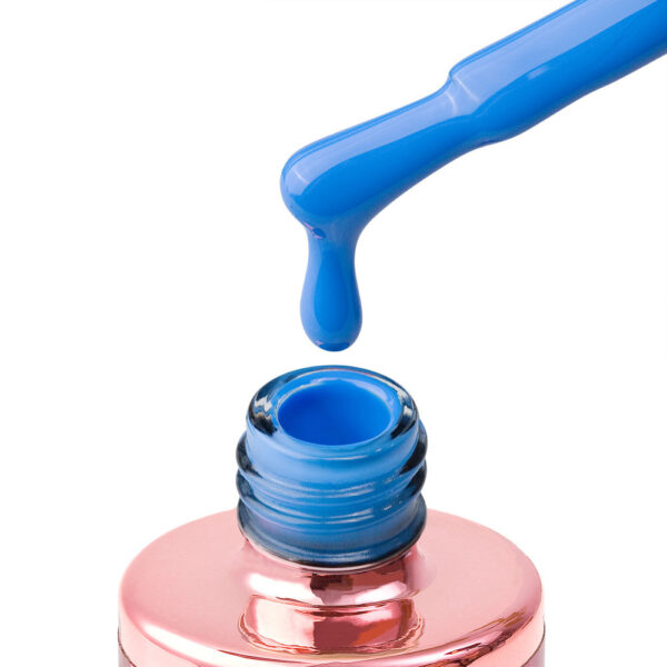 103 poolside 8ml – trajni lak u intenzivnoj plavoj nijansi cici nails