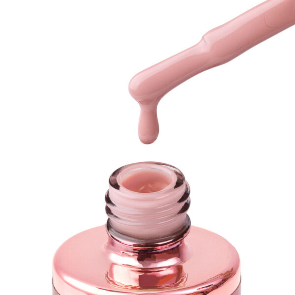 57 sand nude 8ml – trajni lak u toploj pješčano nude nijansi