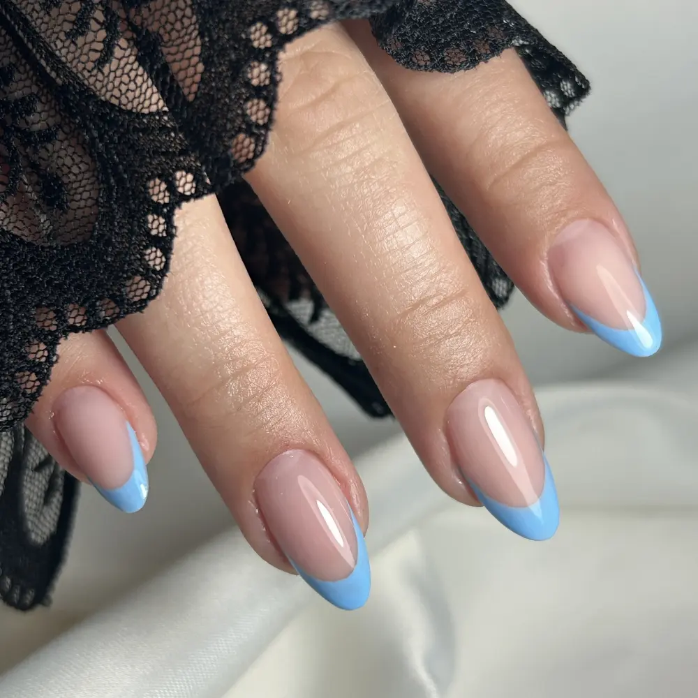 pastelni i french nokti