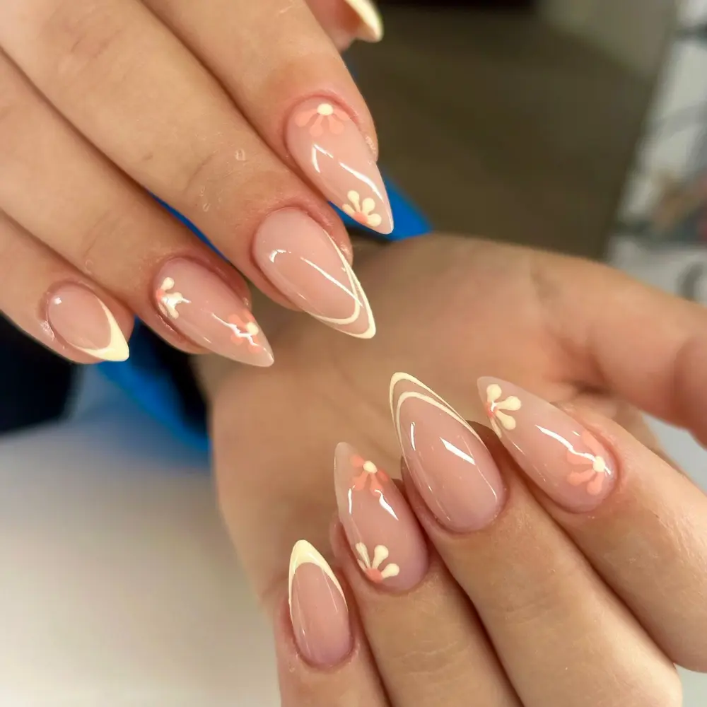 pastelno žuta nijansa french cici nails