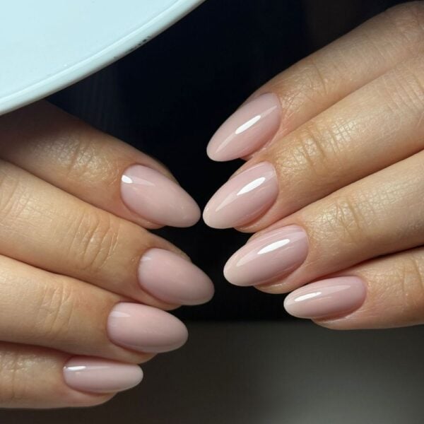 betonka level pro velvet pink 15ml nježna puderasto roza nijansa